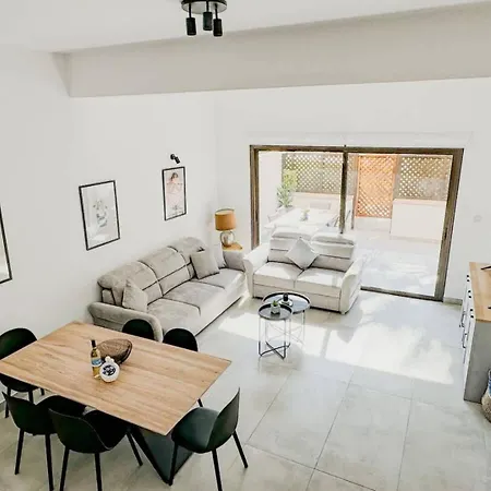 Apartman Queens Gardens Paradise Vip, Pool, Mall, Sea Paphos