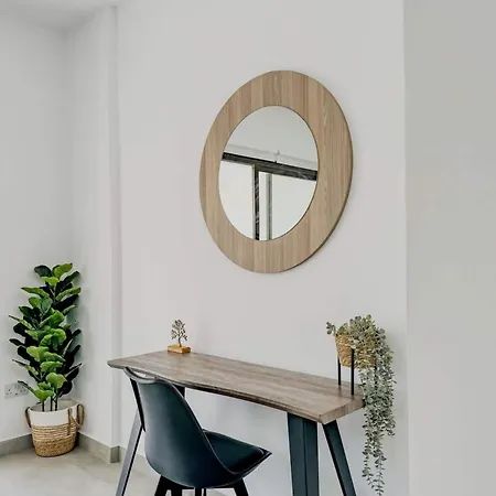 Queens Gardens Paradise Vip, Pool, Mall, Sea