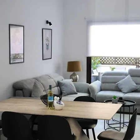 Queens Gardens Paradise Vip, Pool, Mall, Sea Apartment *