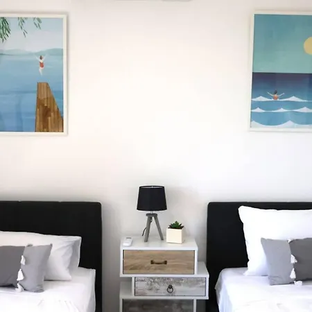 Queens Gardens Paradise Vip, Pool, Mall, Sea Apartment *