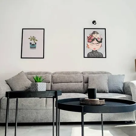 Queens Gardens Paradise Vip, Pool, Mall, Sea *