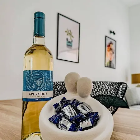 Apartman Queens Gardens Paradise Vip, Pool, Mall, Sea