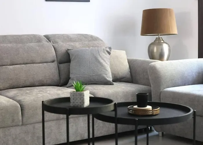 Queens Gardens Paradise Vip, Pool, Mall, Sea アパート