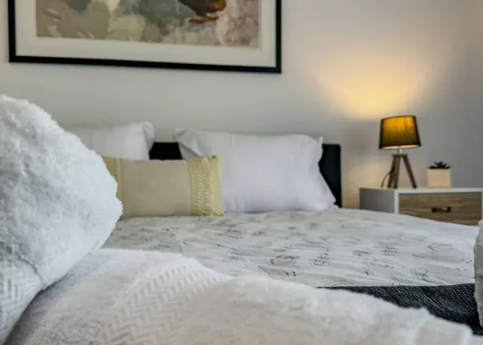 Queens Gardens Paradise Vip, Pool, Mall, Sea *