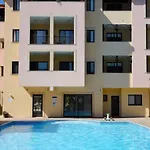 Queens Gardens Paradise Vip, Pool, Mall, Sea *