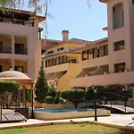 Queens Gardens Paradise Vip, Pool, Mall, Sea Apartment Paphos