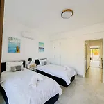 Queens Gardens Paradise Vip, Pool, Mall, Sea Apartment Paphos