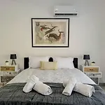 Queens Gardens Paradise Vip, Pool, Mall, Sea Paphos