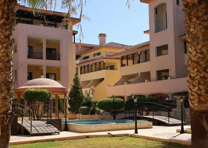 Queens Gardens Paradise Vip, Pool, Mall, Sea Apartmán Paphos