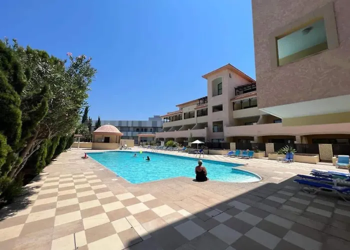 Queens Gardens Paradise Vip, Pool, Mall, Sea Apartmán Paphos
